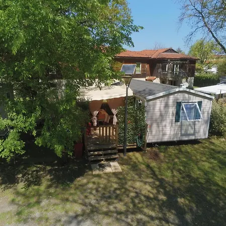 Campsite Mobil-home 3 Climatise, Entierement Equipe Dans Un Familial, Ideal Pour Des Reussies En Famille Ou Entre Amis *